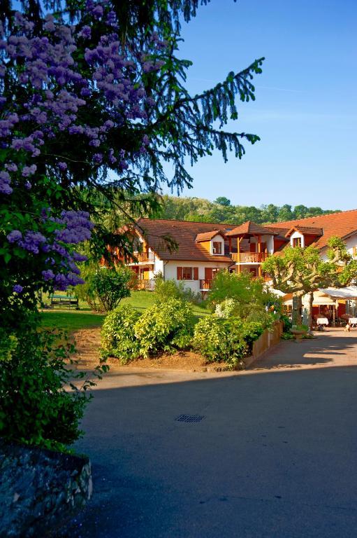 Hotel Les Bergeronnettes Champagneux Exterior photo
